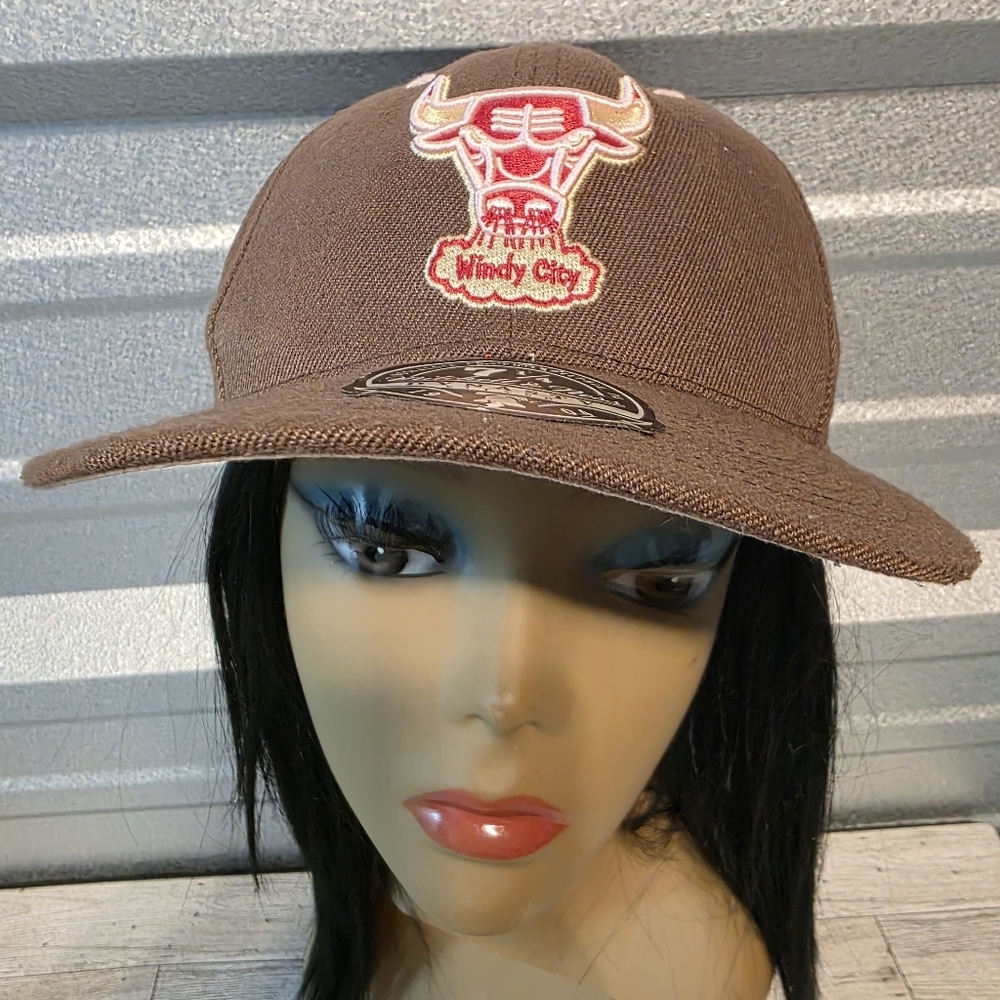 Mitchell & Ness Brown Windy City Hat